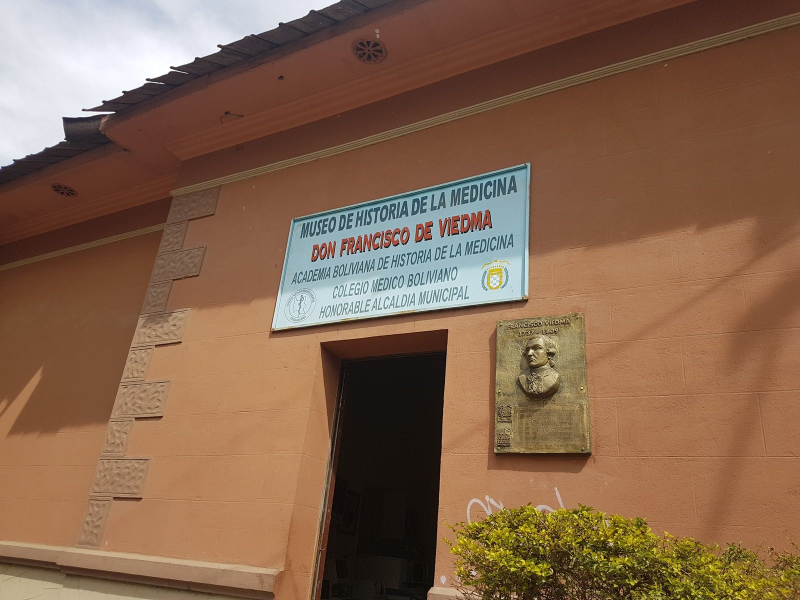 Fachada del Museo de Historia de la Medicina Dr. Francisco de Viedma